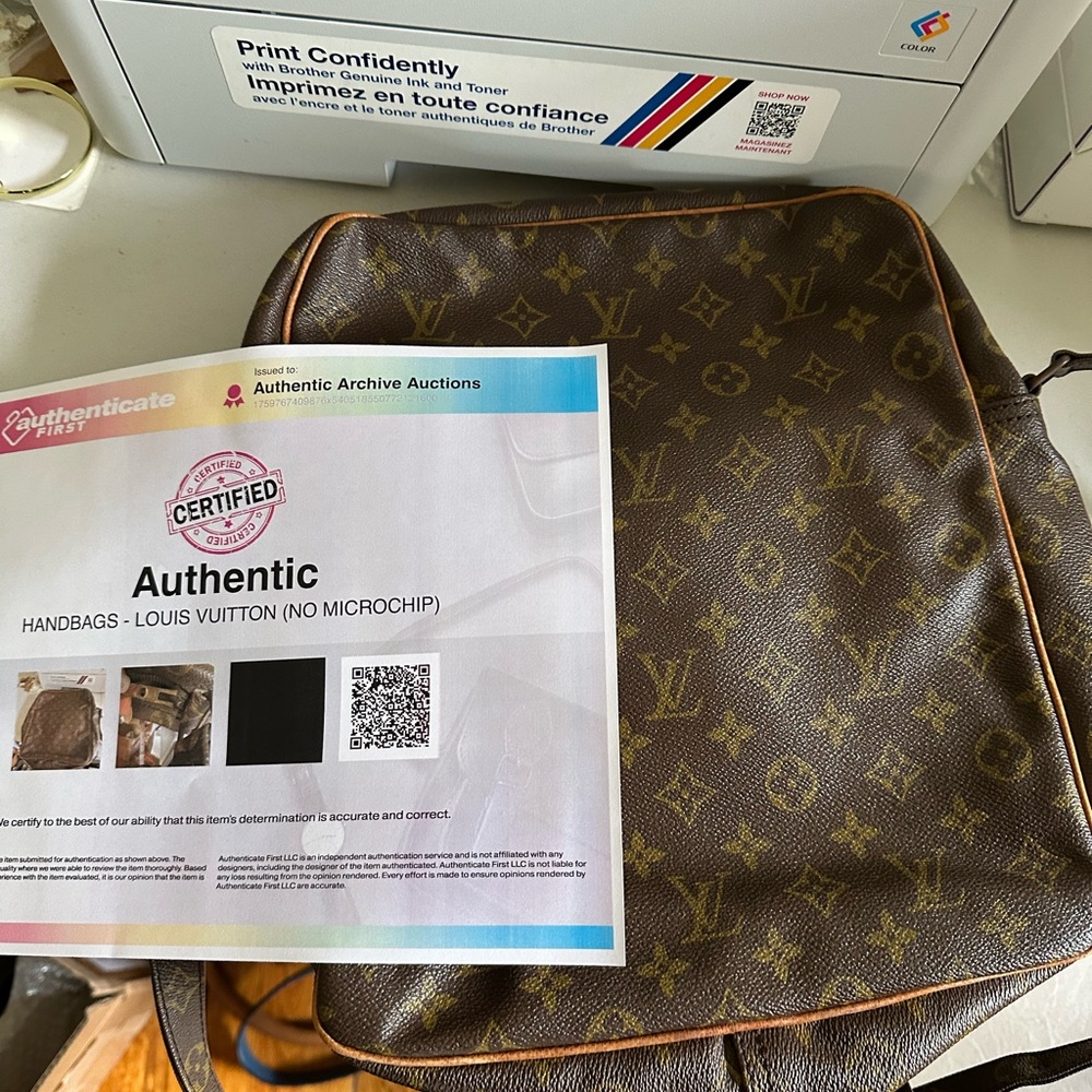 Authentic Louis Vuitton bag - Picture 1 of 7